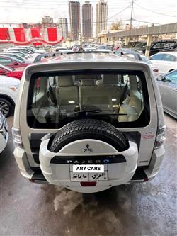 میتسوبیشی پاجیرۆ